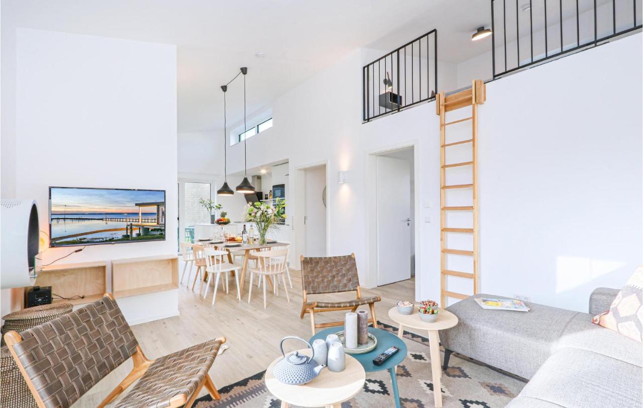 3 Bedroom Awesome Home In Lembruch-Duemmer See エクステリア 写真