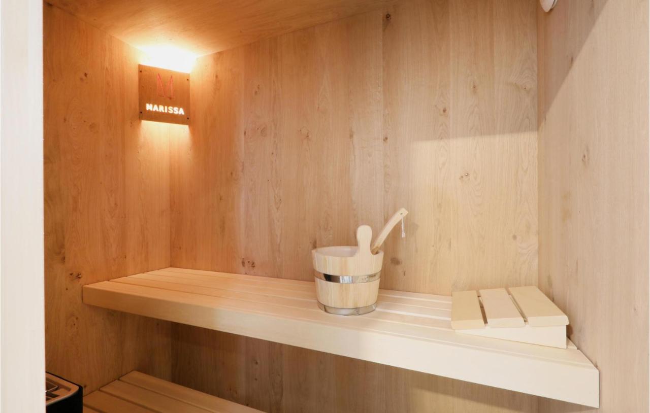 3 Bedroom Awesome Home In Lembruch-Duemmer See エクステリア 写真