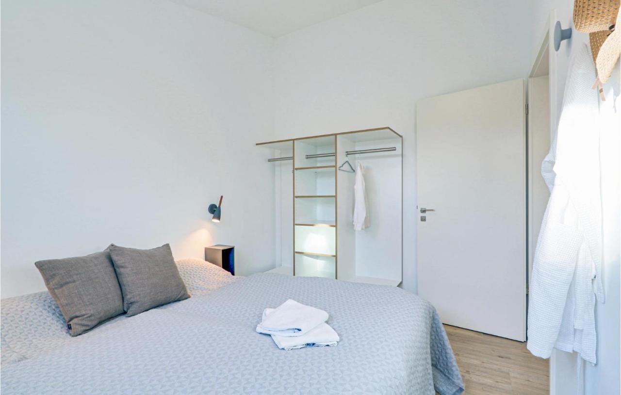 3 Bedroom Awesome Home In Lembruch-Duemmer See エクステリア 写真