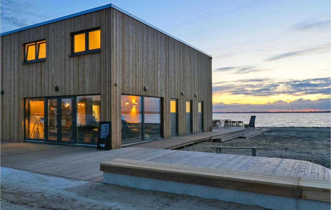 3 Bedroom Awesome Home In Lembruch-Duemmer See エクステリア 写真