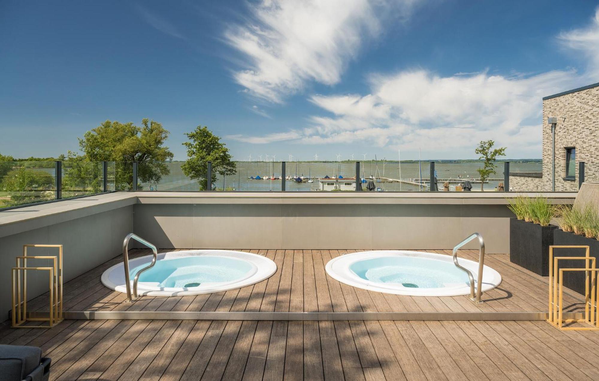 3 Bedroom Awesome Home In Lembruch-Duemmer See エクステリア 写真
